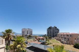 Mont Serrat 58 by CTHA Hotel in Cape Town