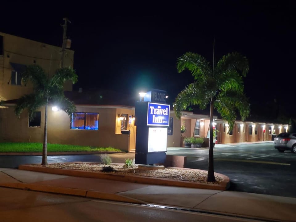 Travel Inn of Riviera Beach Motel in Riviera Beach