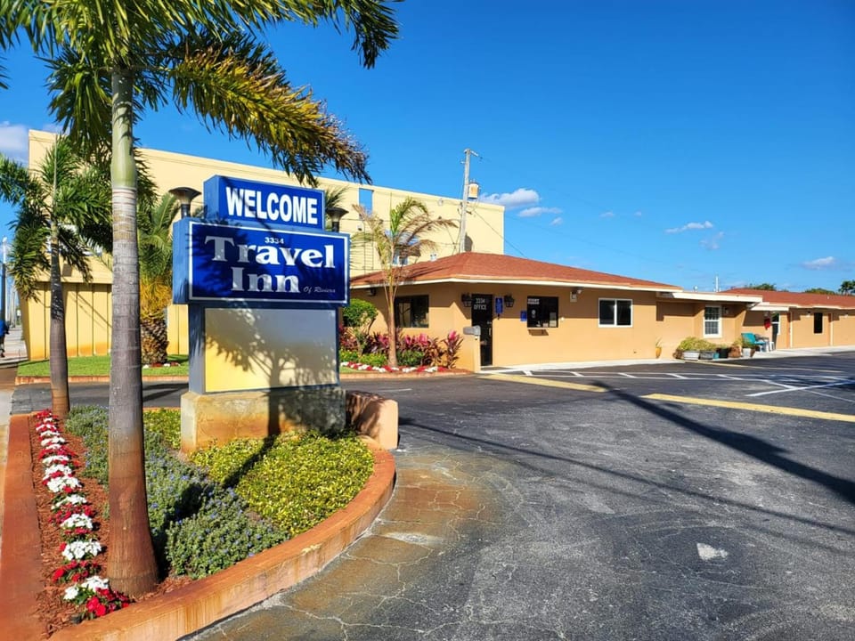 Travel Inn of Riviera Beach Motel in Riviera Beach
