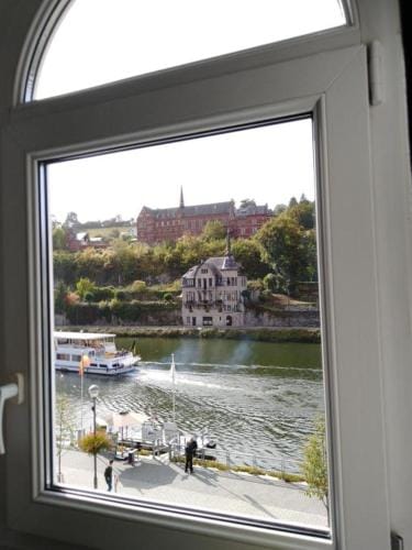 Le Cerf Vert Hotel in Dinant