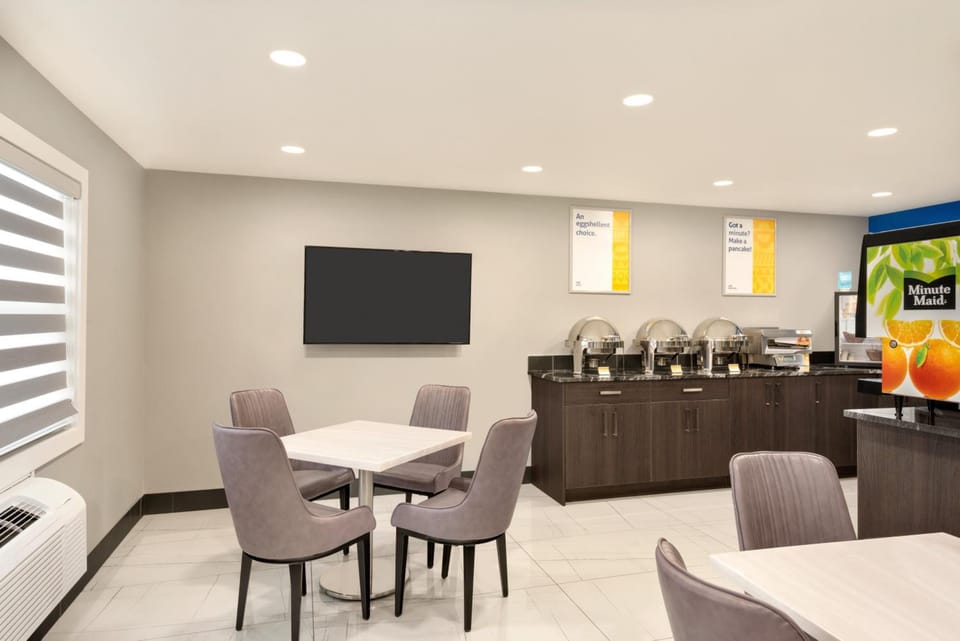 Days Inn by Wyndham Wainwright Hotel in Alberta