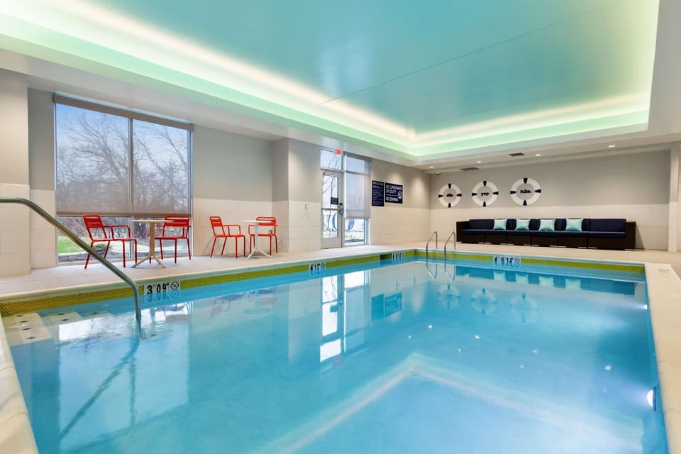 Tru by Hilton Sharonville Cincinnati Hotel in Sharonville