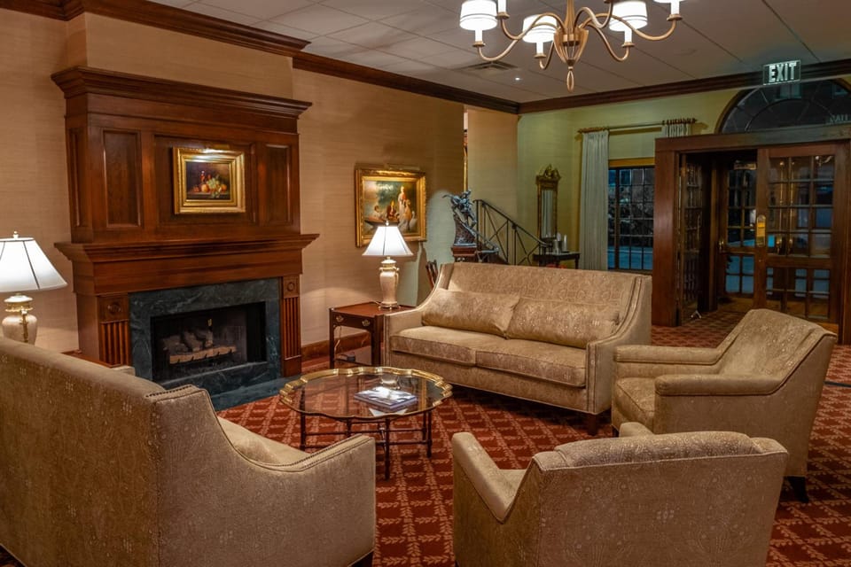 Bell Tower Hotel Hotel in Ann Arbor