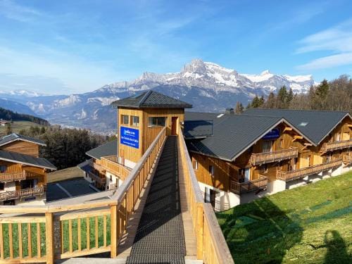 Goelia Les Chalets des Pistes Hotel in Combloux