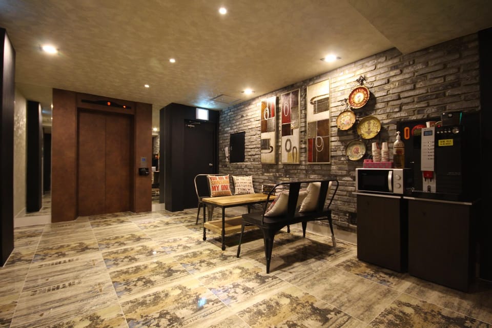 Changwon Sangnam-dong Charlie's Motel in South Korea