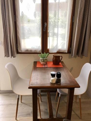 L'instant Present Hotel in Bourgogne-Franche-Comté