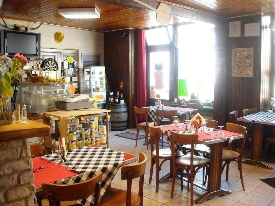 Le Relais De Rochepaule Hotel in Provence-Alpes-Côte d'Azur