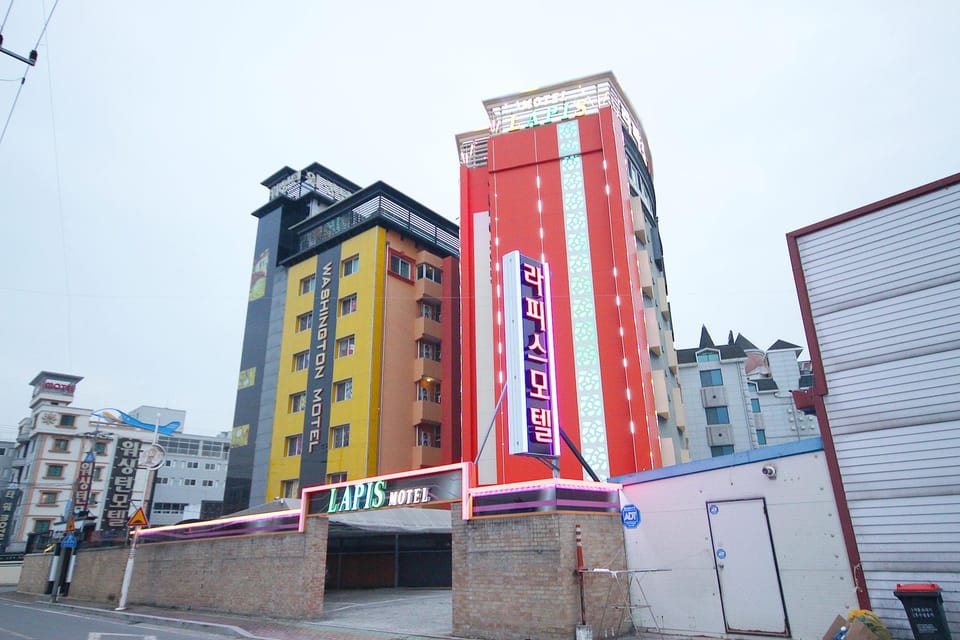 Sacheon Lapis Motel in South Korea