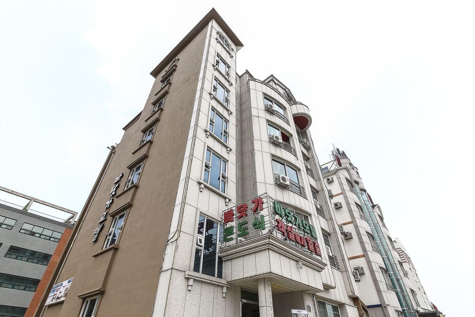 Yangyang Naksan Beach Condotel Motel in South Korea