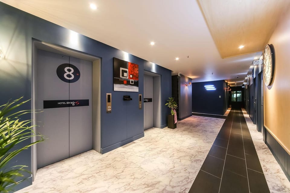 Changwon Sangnam-dong Cello Motel in South Korea