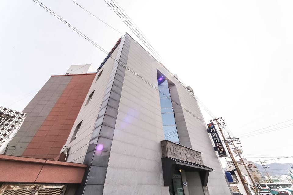 Tongyeong Seopirang Motel in South Korea