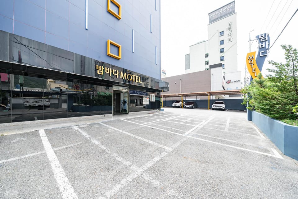 Yeosu Bambada Motel in South Korea