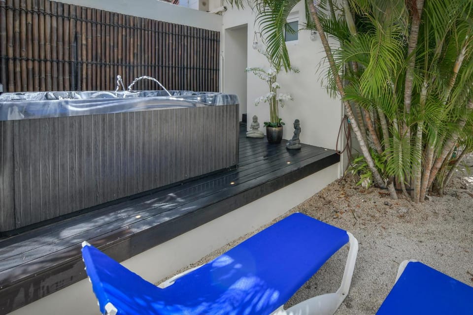 Boutique Hotel Swiss Paradise Aruba Villas and Suites Apartment hotel in Noord