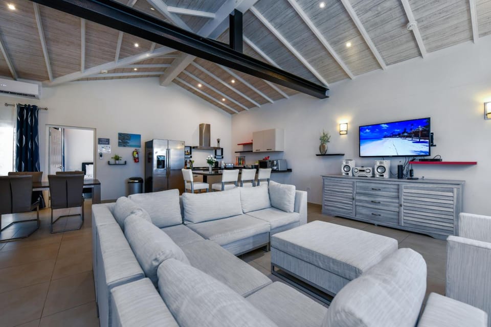 Boutique Hotel Swiss Paradise Aruba Villas and Suites Apartment hotel in Noord