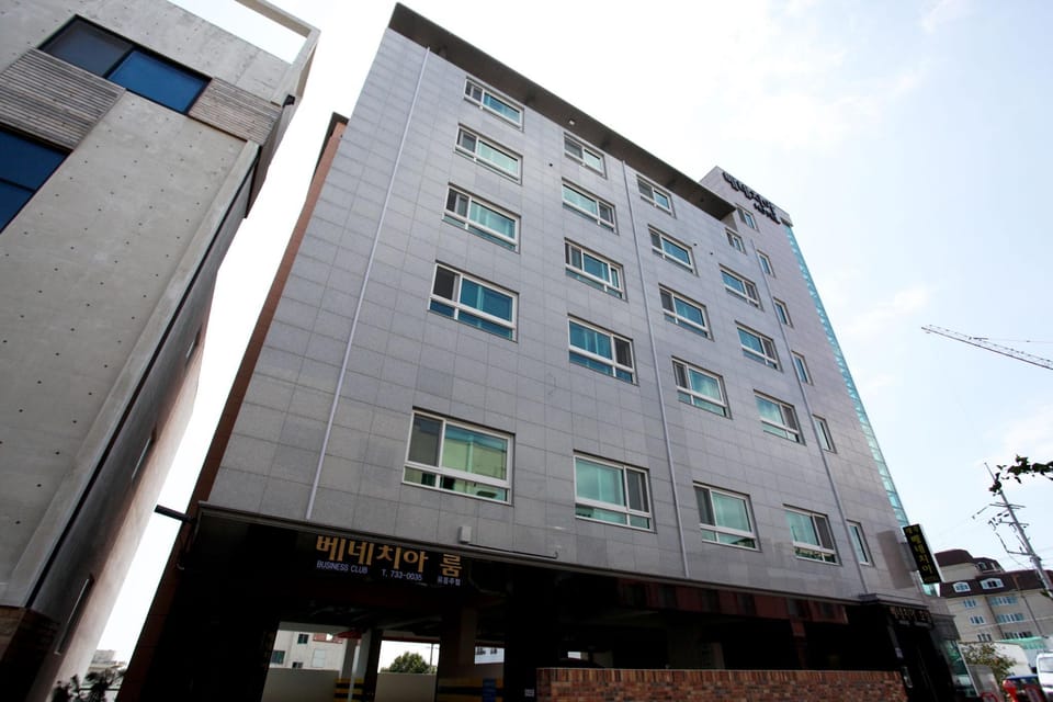 Seogwipo Venezia Motel in South Korea