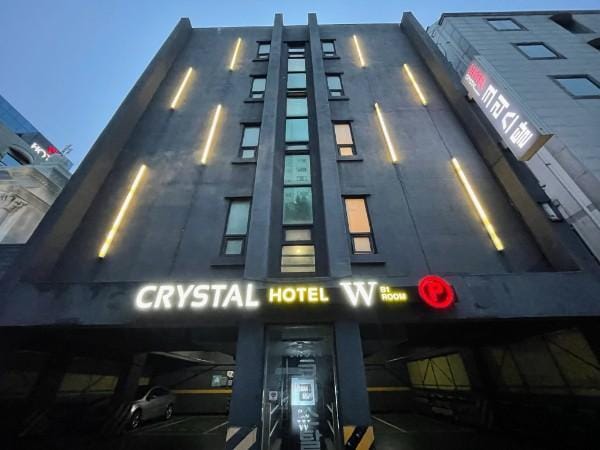 Yeosu Crystal Motel in South Korea