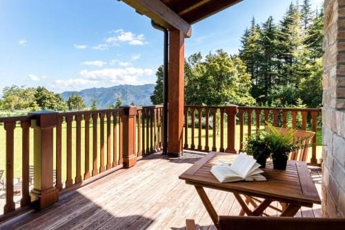 JOIVY Superb Villas with Tennis Court, Garden and BBQ area Hotel in Emilia-Romagna