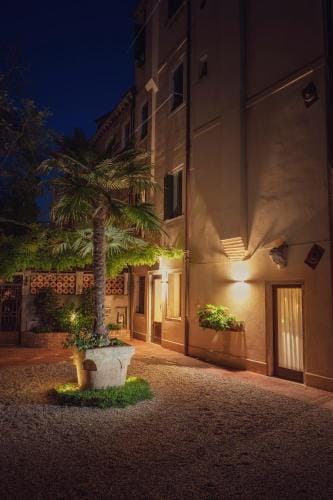 Cinqueteste Luxury Home Hotel in Venice
