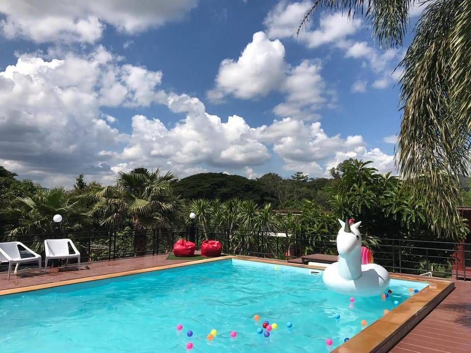 Tongta Homestay Resort in Laos