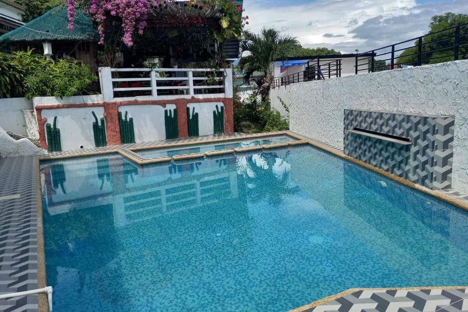 Bellevue Resort Puerto Galera Hotel in Puerto Galera