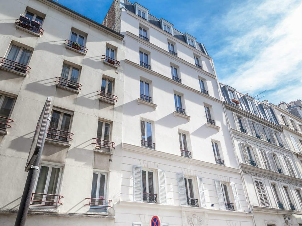 Hotel Le Mireille Hotel in Paris