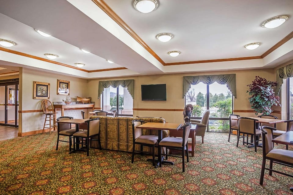 Quality Inn Tahlequa South Hotel in Tahlequah