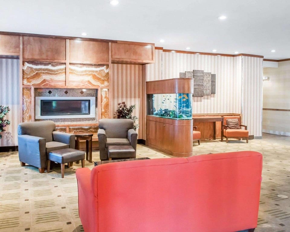 Comfort Suites Roswell North Hotel in Roswell