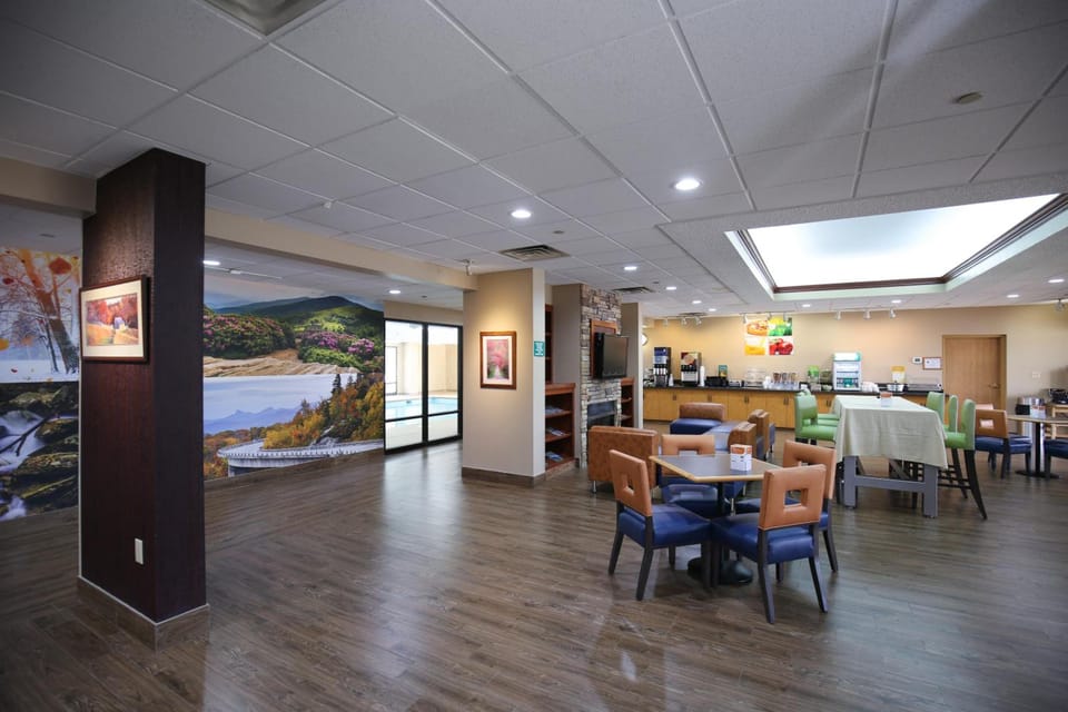 Quality Inn & Suites Boone - University Area Hotel in Boone
