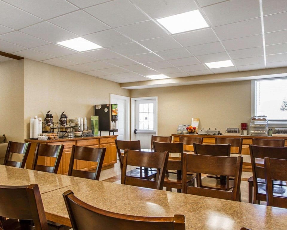 Quality Inn & Suites South Portland Hotel in South Portland