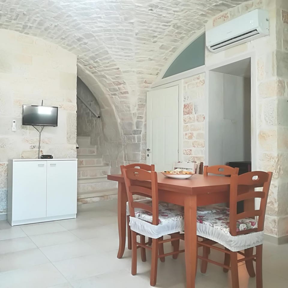 Trulli Manuela 2 Hotel in Locorotondo