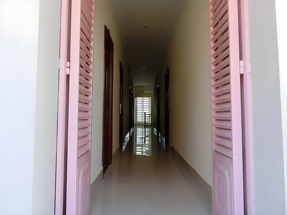 First Hotel Hotel in Krong Battambang