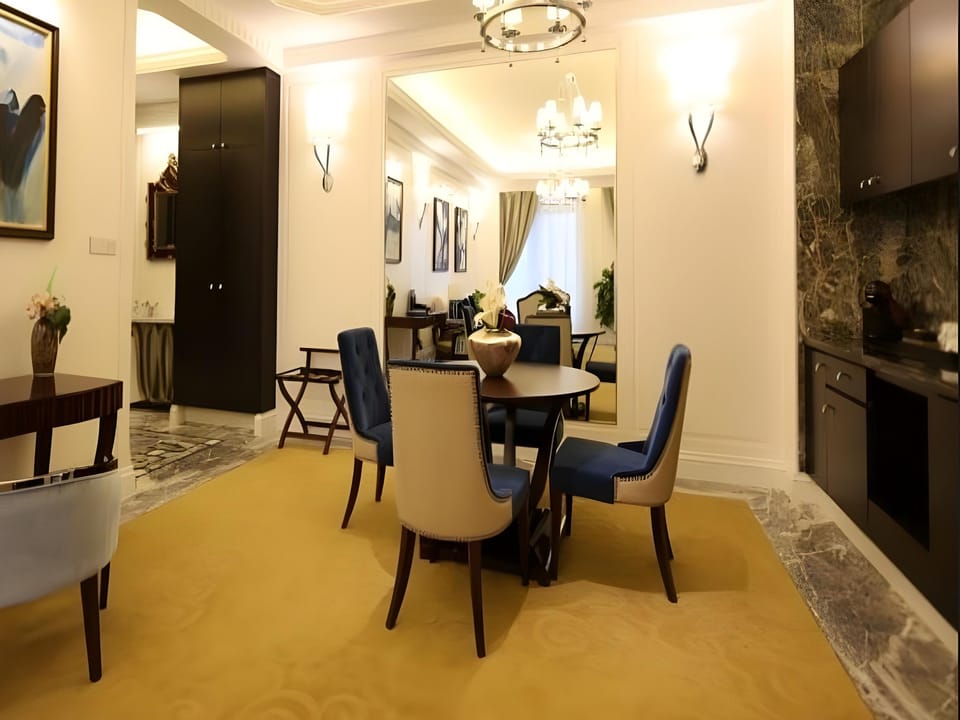 Wuxi Rsun The Lakefart Hotel  Hotel in Suzhou