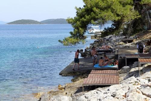 Double Room Bozava 8100a Hotel in Zadar County