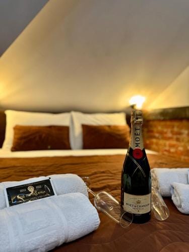 Rooms & Restaurant Pirocanac Hotel in Serbia