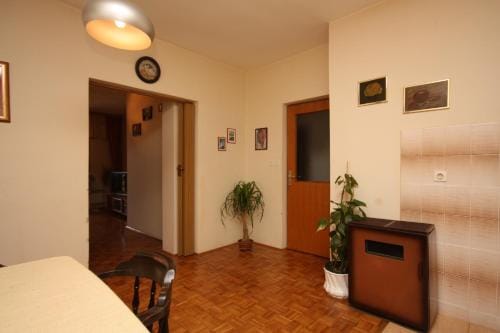 Apartments and rooms by the sea Supetarska Draga - Gonar, Rab - 2002 Hotel in Supetarska Draga