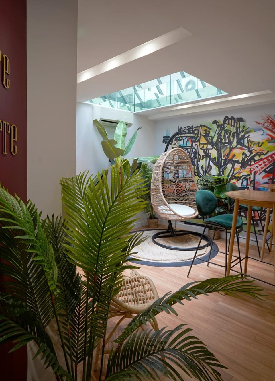 Hotel Le Montmartre - Saint Pierre Hotel in Paris
