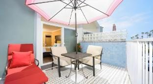 Little Inn By The Bay Newport Beach Hotel Hotel in Balboa Peninsula