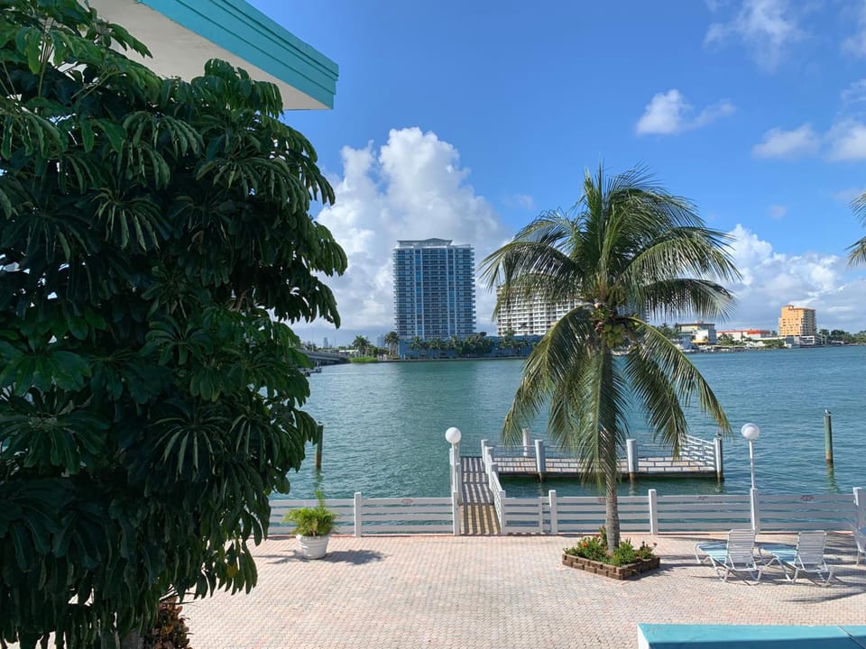 International Inn on the Bay Hotel in North Bay Village