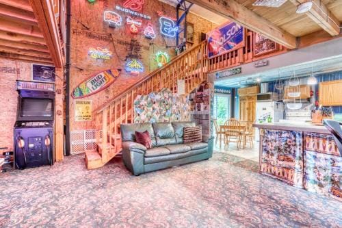 Getaway Bar on Easy Street Hotel in Rockaway Beach