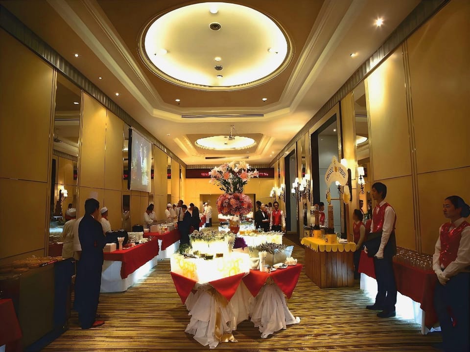 Baiyoke Sky Hotel Hotel in Bangkok