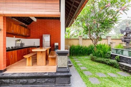 Kubu Kapas Bali Hotel in Abiansemal