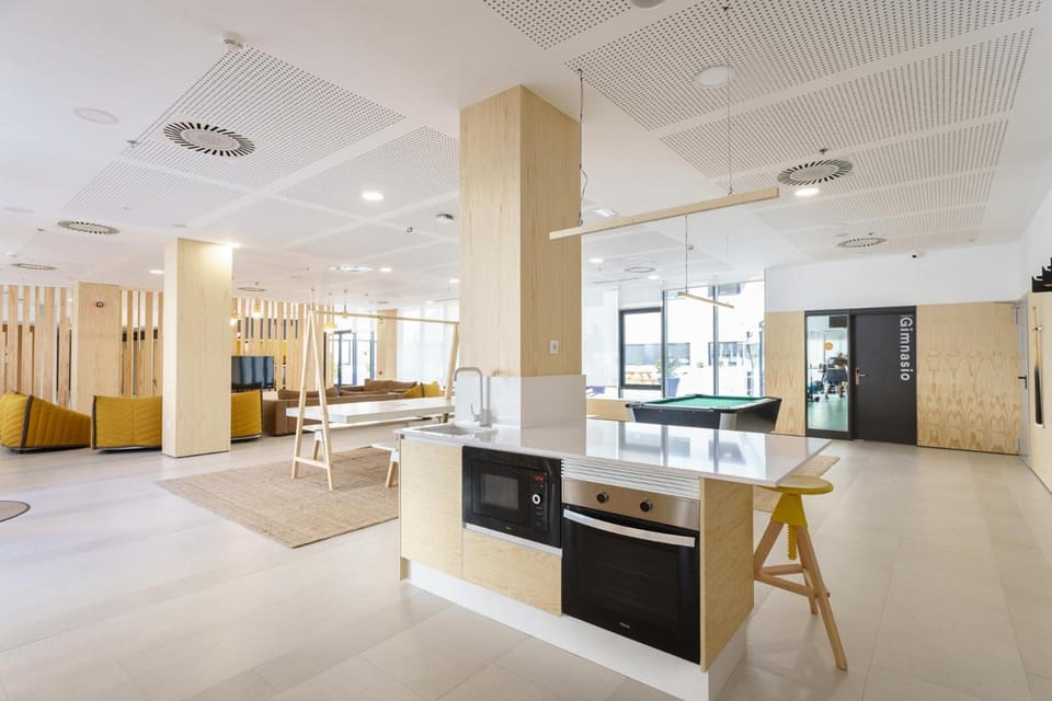Shared lounge/TV area