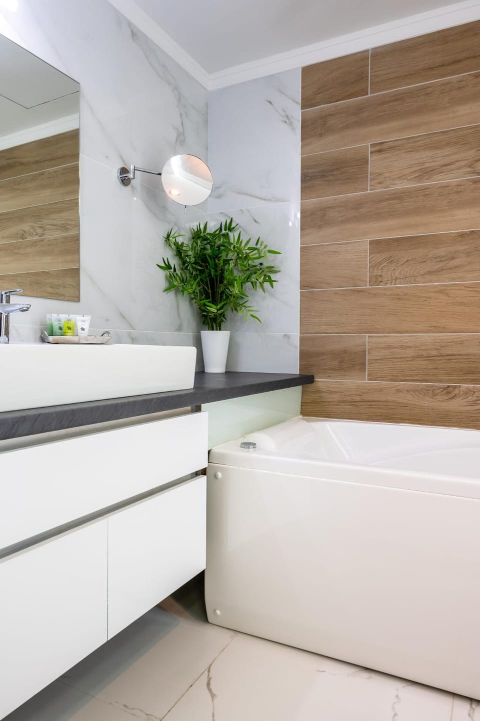 Chic Centre Suites Athens Hotel in Athens