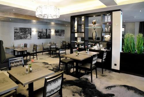Kurhotel Gruttner mit eigenem Sole Thermal Schwimmbad 32 Grad und Saunalandschaft Hotel in Lippstadt