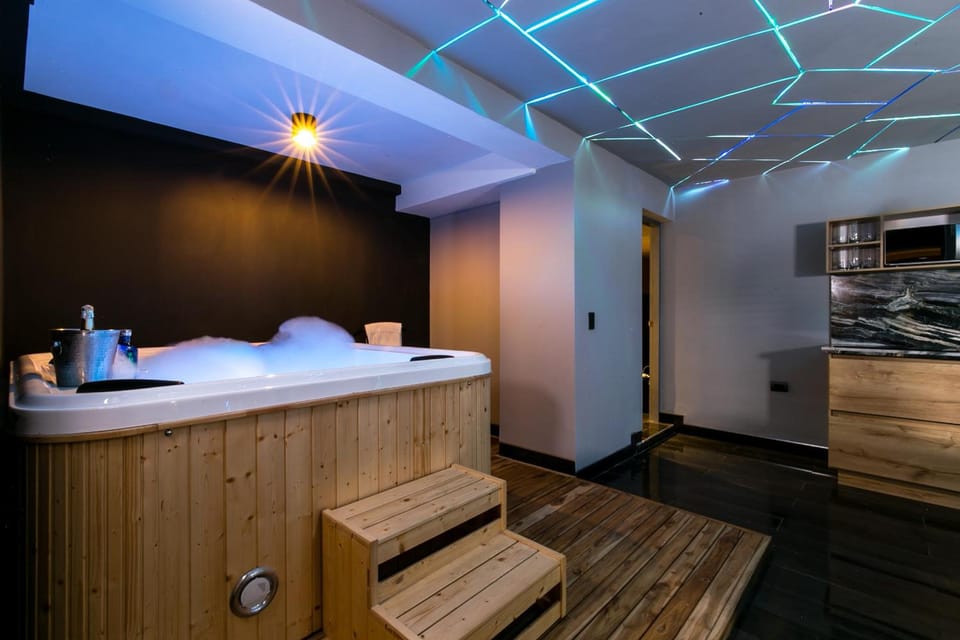 Hot tub
