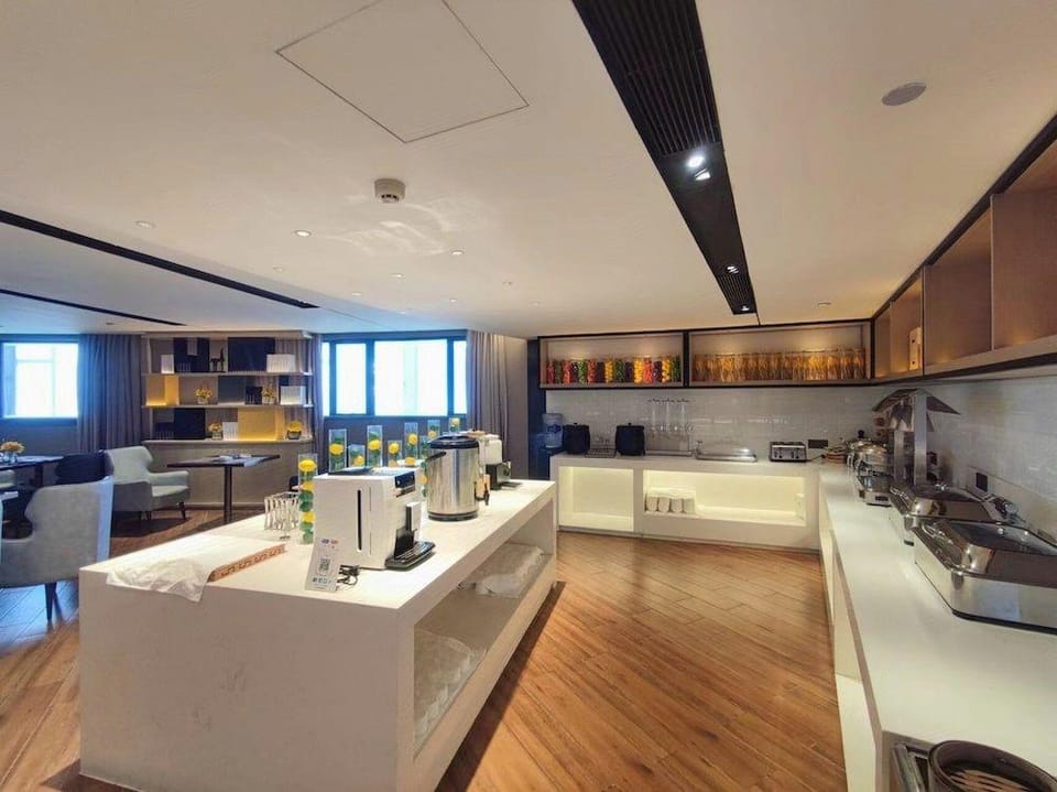 Echarm Hotel Guangzhou Beijing Road Pedestrian Street Tianzi Wharf Hotel in Guangzhou
