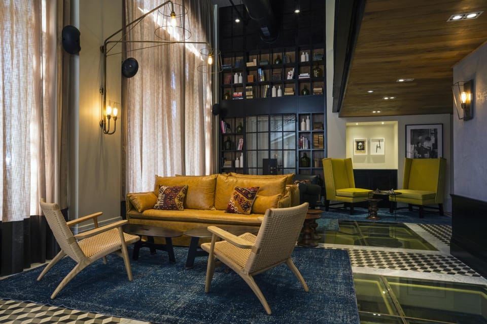 Bar/lounge