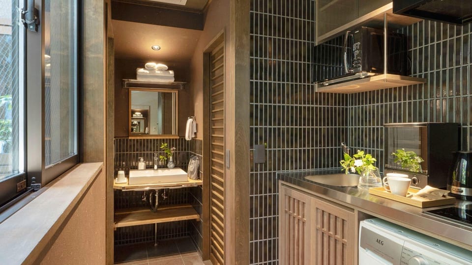 THE MACHIYA KAZAHAYA Hotel in Kyoto