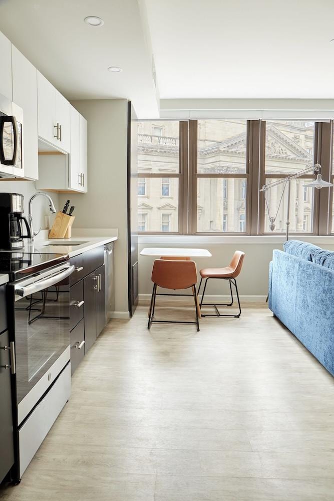 Kasa Cadillac Square Detroit Apartment hotel in Windsor