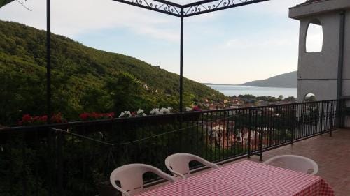 Guest House Cvoro Hotel in Kotor Municipality
